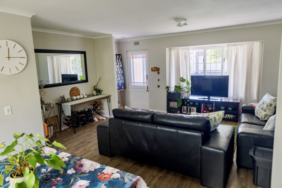 2 Bedroom Property for Sale in Pinelands Western Cape